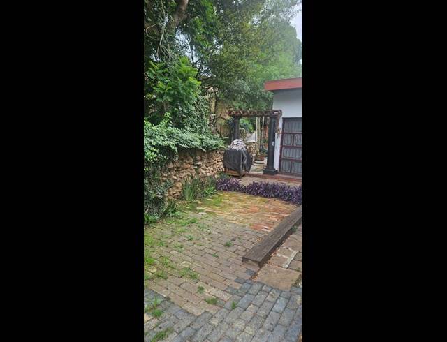 3 BEDROOM HOUSE FOR SALE IN KENSINGTON